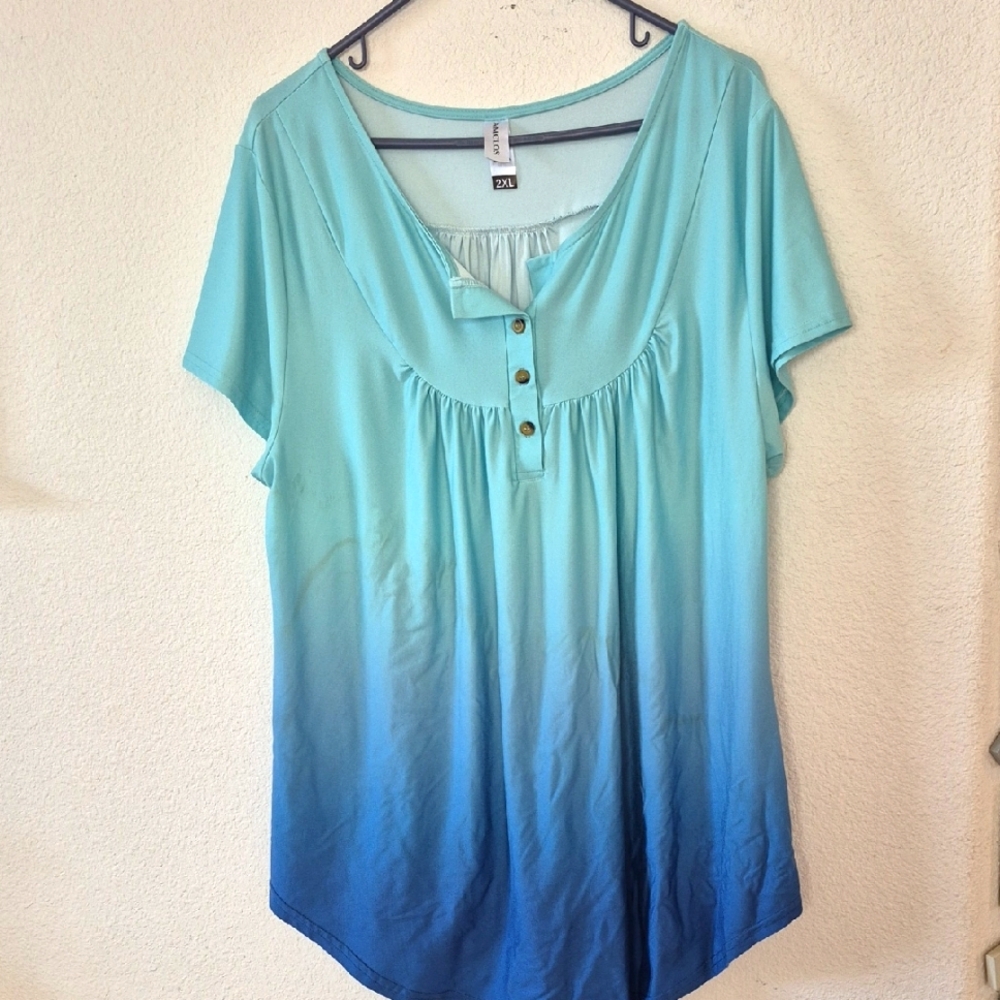 Women's Blue Gradient Top Amclos